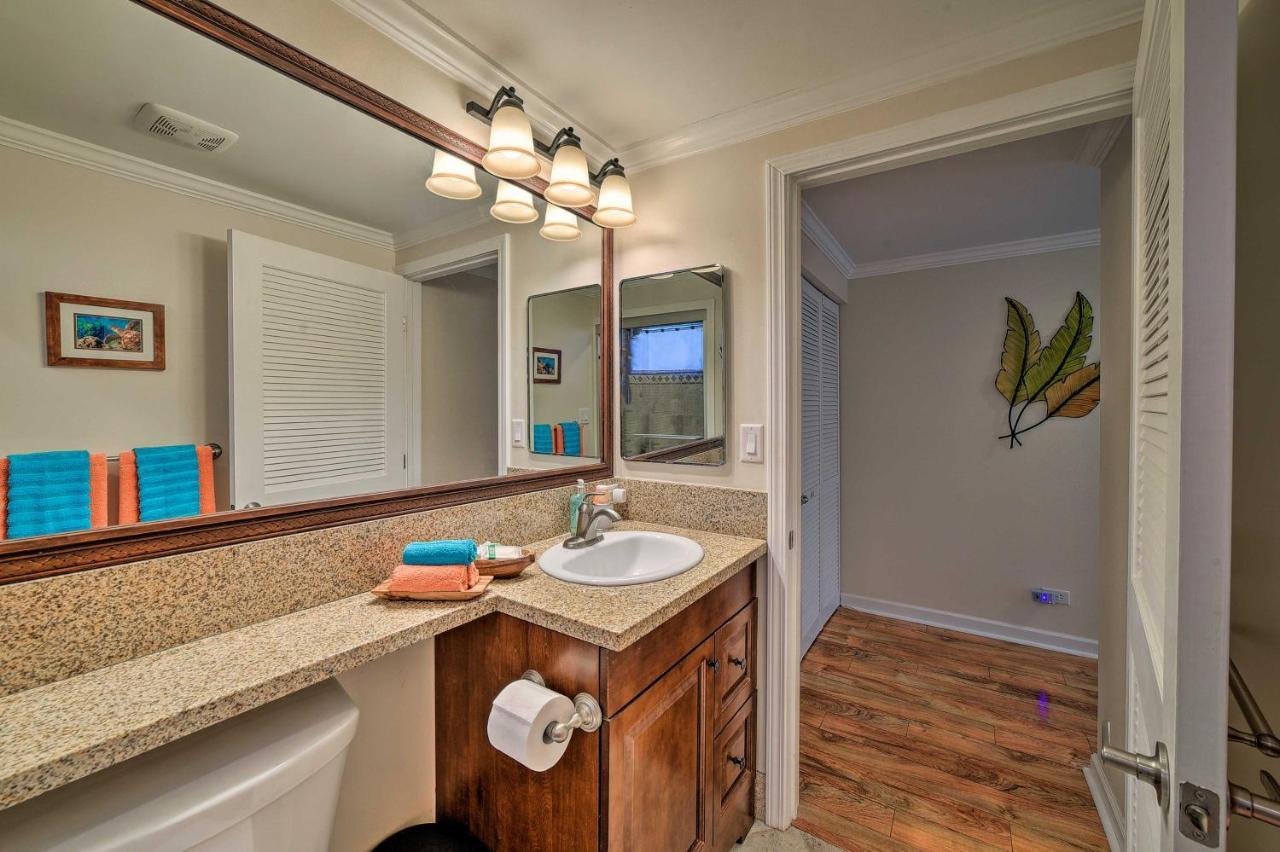 Downtown Air Conditioned Condo Walk To Beaches Kailua-Kona Exterior photo